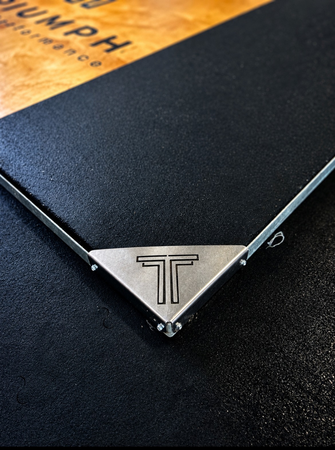 Custom Triumph lifting platform detail